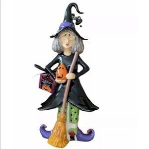 Blue Sky Clayworks Witch Holding Pumpkin And Broom  Halloween decor